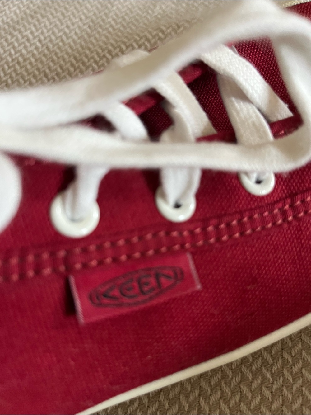 Keen Women's Red Elsa Lite Casual Trainer Canvas Sneakers Size 11 - Picture 9 of 10